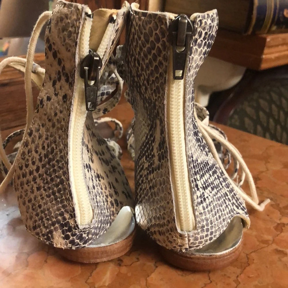 Free People Juliette snake gladiator sandals New 9 - Picture 9 of 11